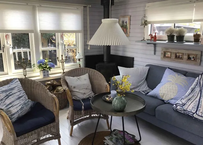 Cozy Family Near Nature And Coast